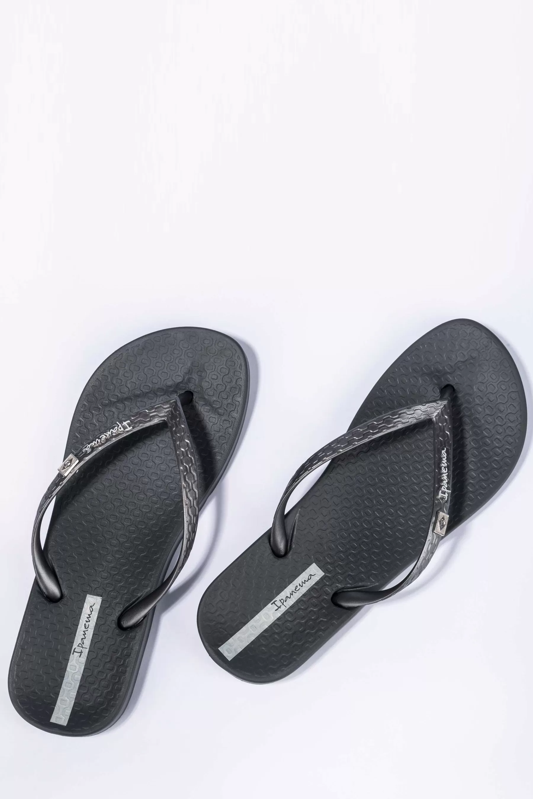 Ipanema Sandals- Classic Cupped Heel Flip Flops Grey