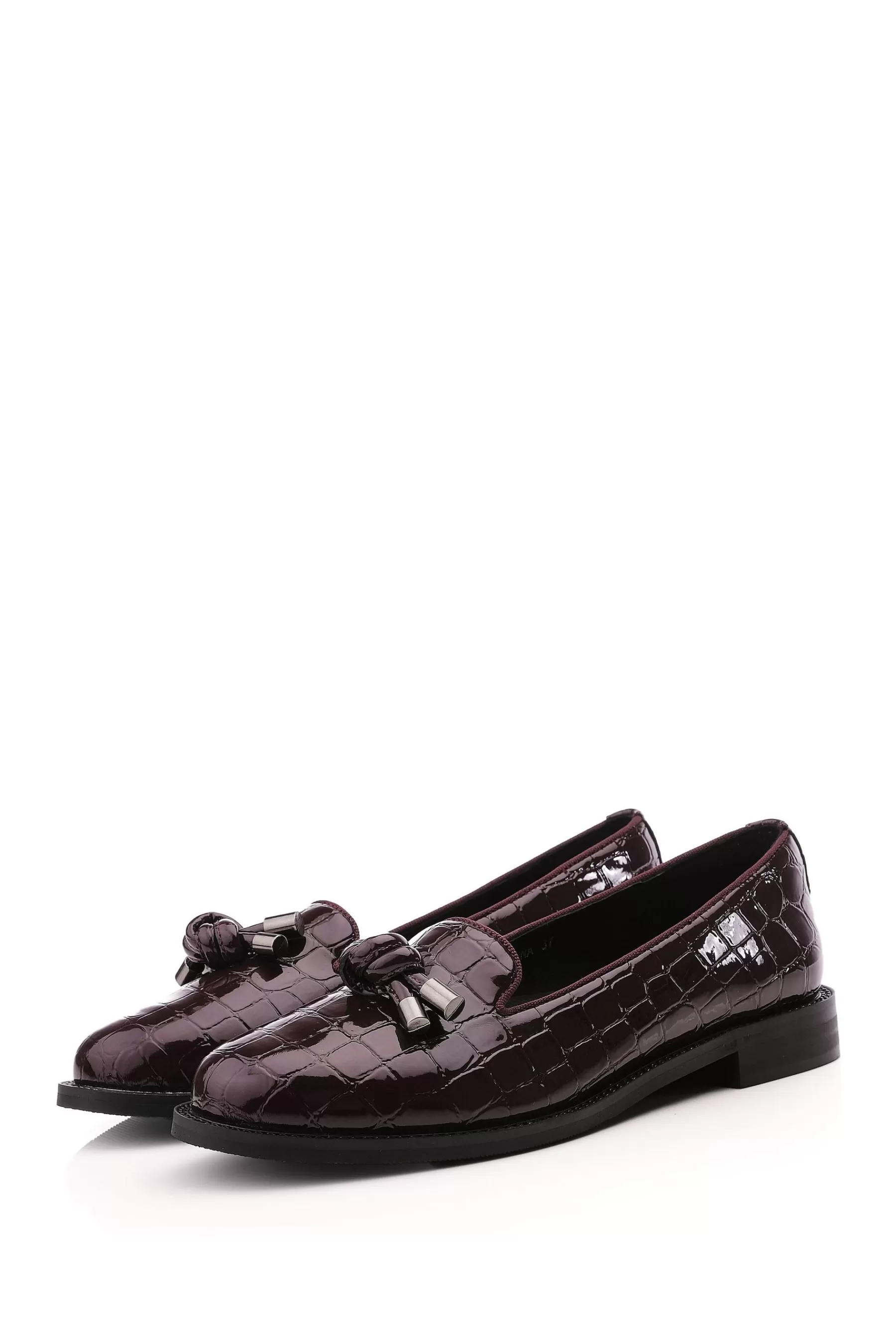 Moda in Pelle Flat | Elaina Chunky Knot Trim Clean Loafers Red