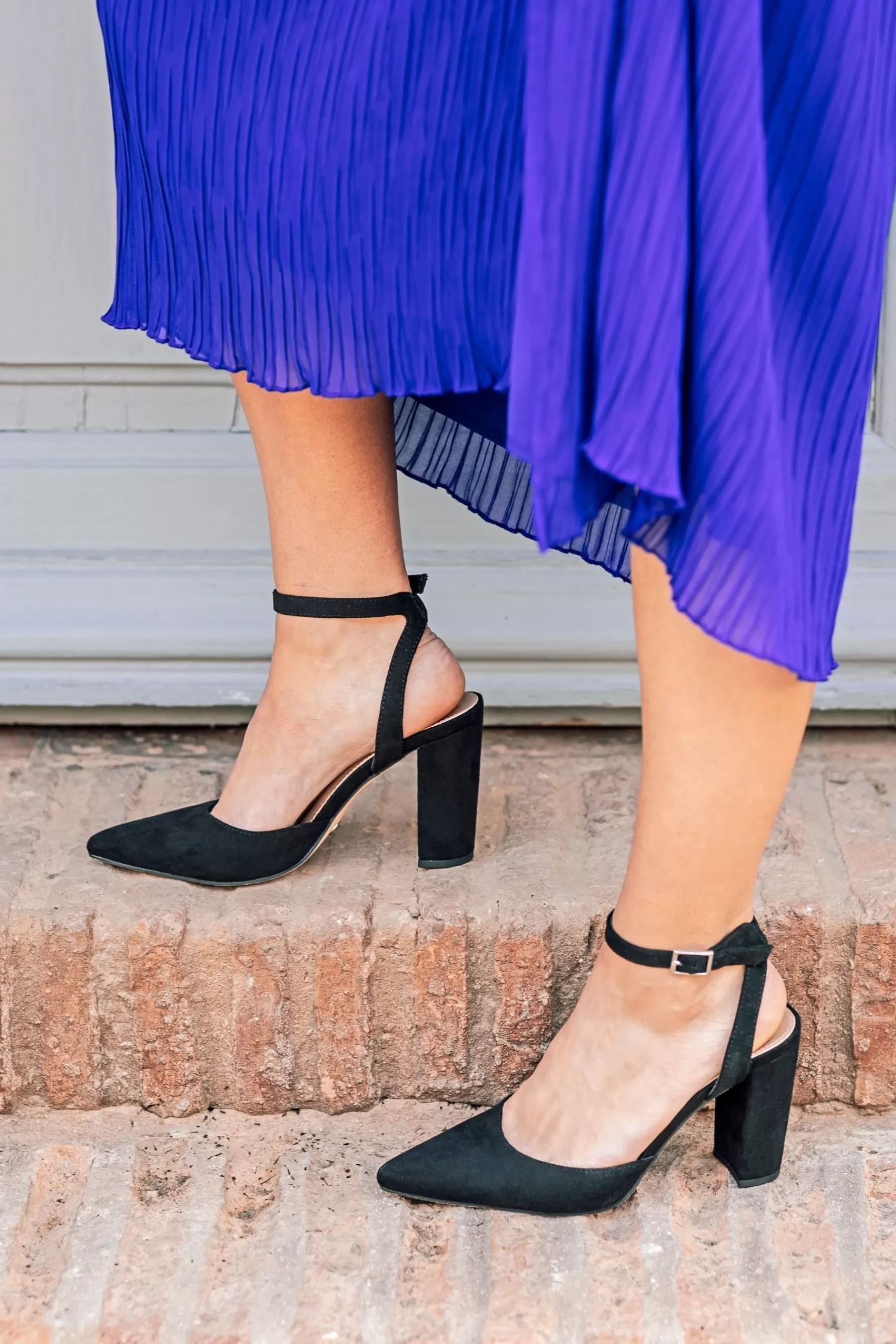 Novo Heels | Ivie Block Heel Ankle Strap Court Black