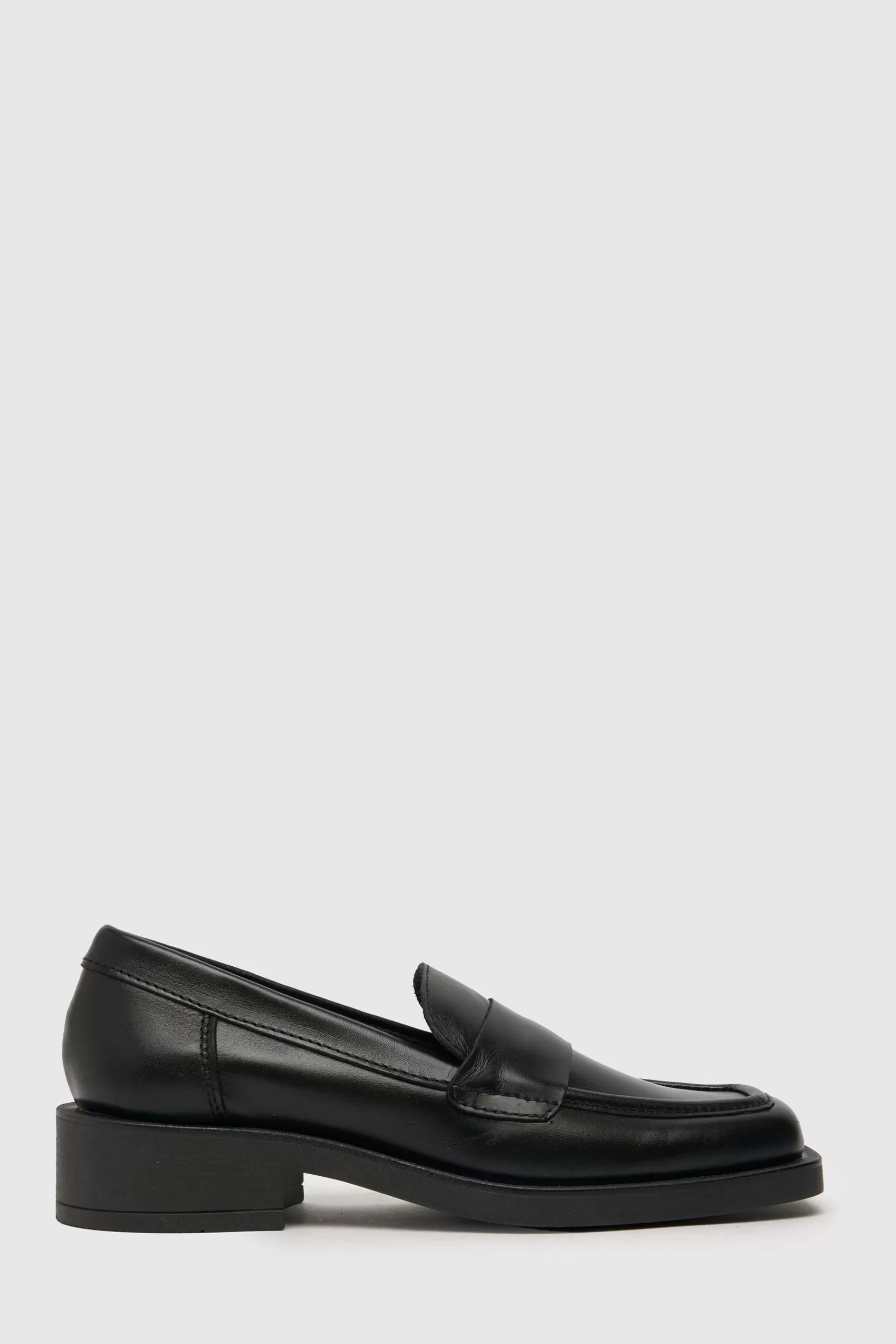 Schuh Flat- Lizzo Square Toe Loafers Black