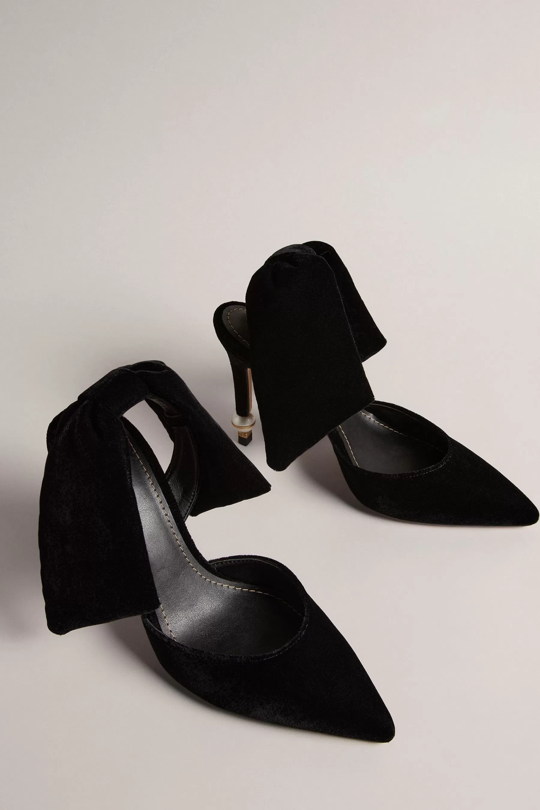 Ted Baker Heels | Batalyn Large Bow 103Mm Sing Back Courts Black